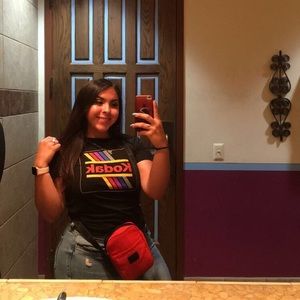 Meet your Posher, Lorena